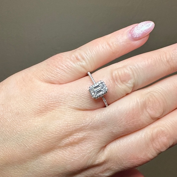 1.32 CTW Moissanite Diamond Sterling Silver Emerald Cut Ring Size 9